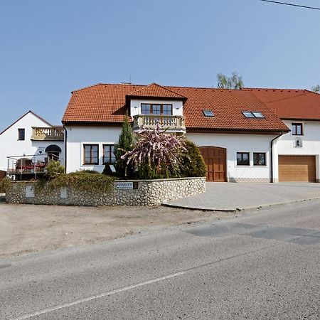 Apartmany Turold Mikulov Bagian luar foto