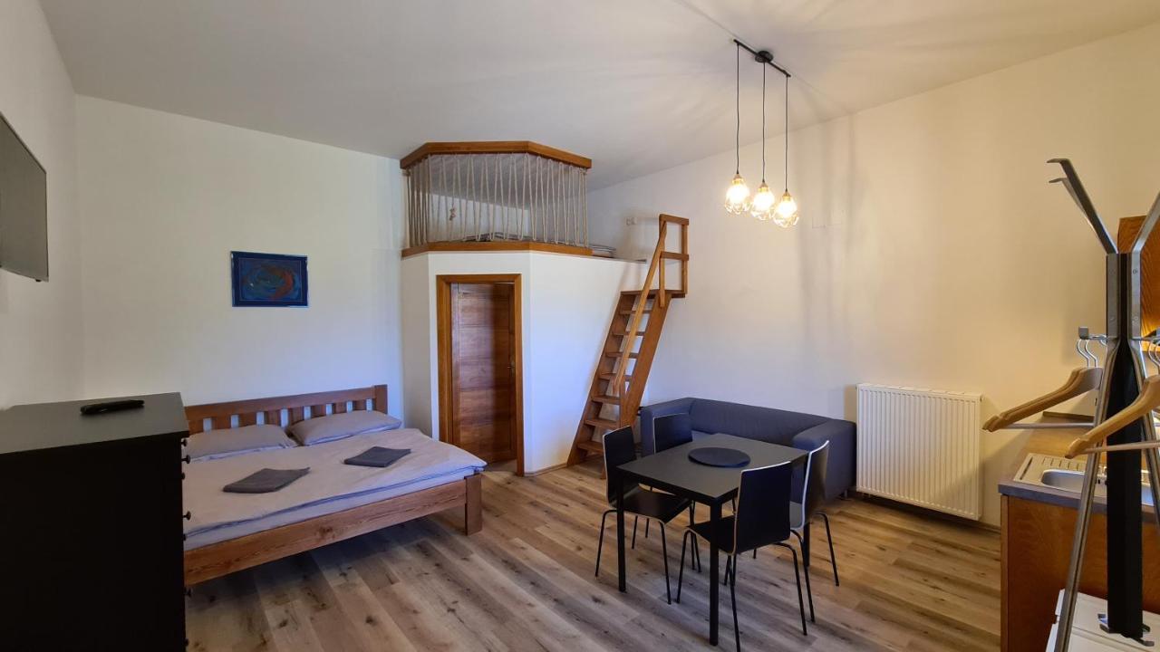 Apartmany Turold Mikulov Bagian luar foto