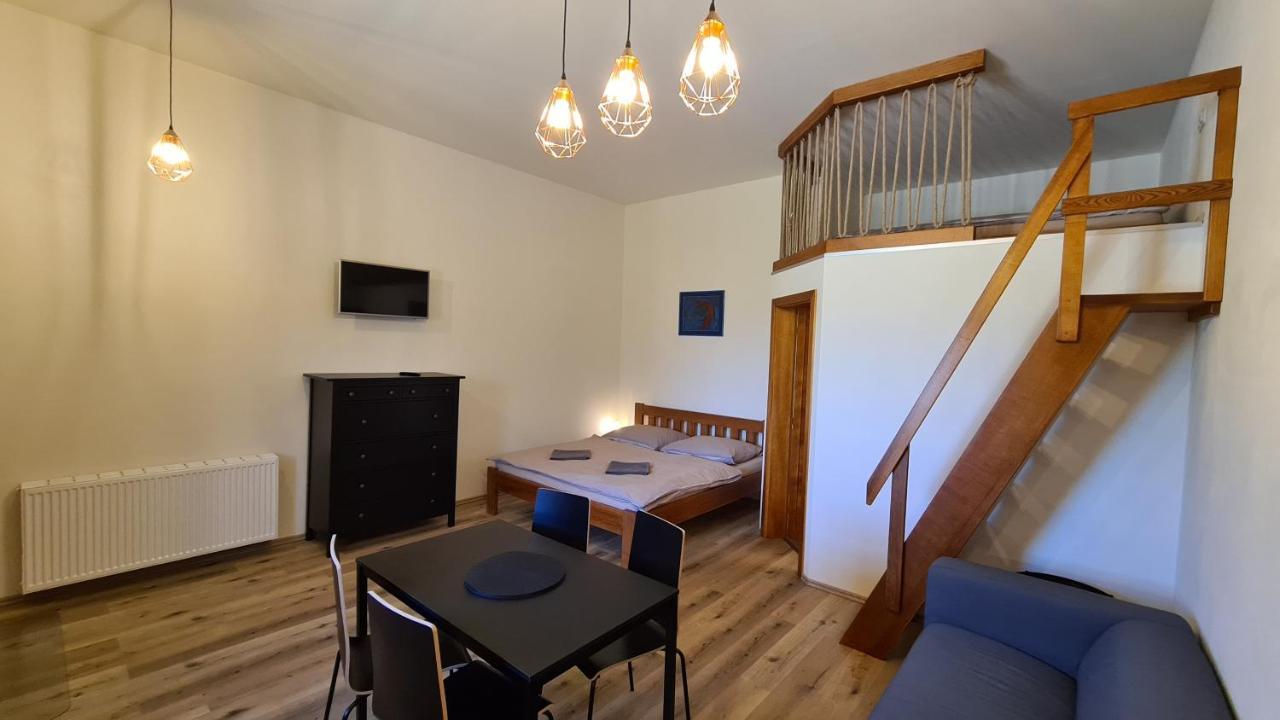 Apartmany Turold Mikulov Bagian luar foto