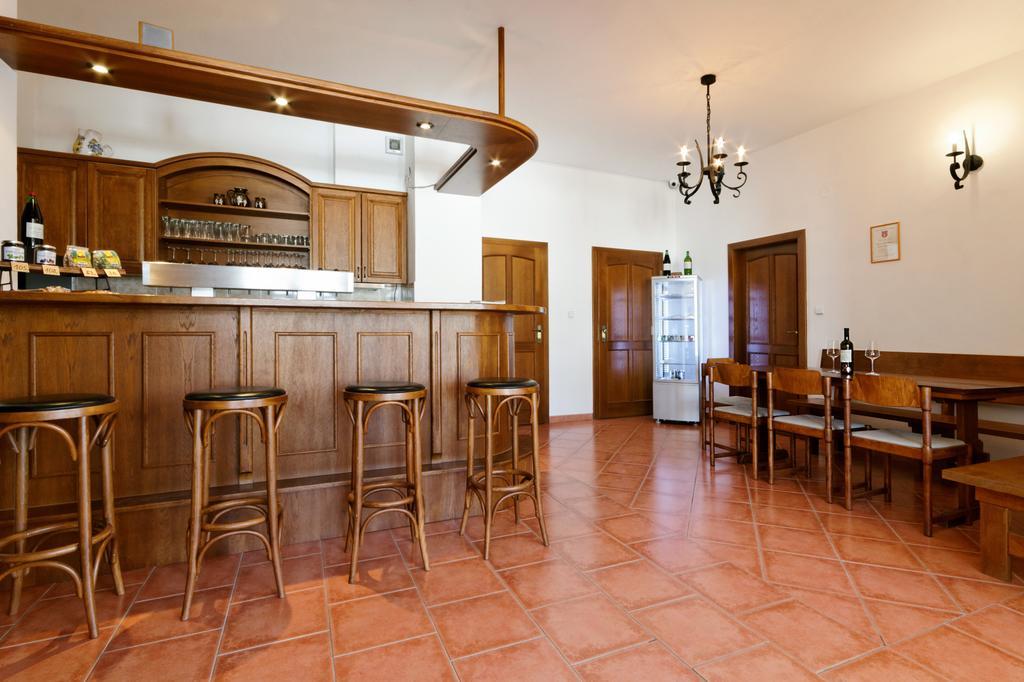 Apartmany Turold Mikulov Bagian luar foto