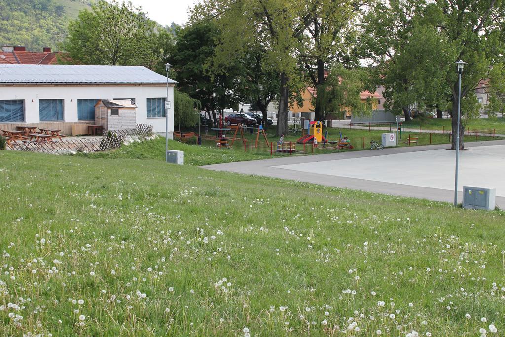 Apartmany Turold Mikulov Bagian luar foto
